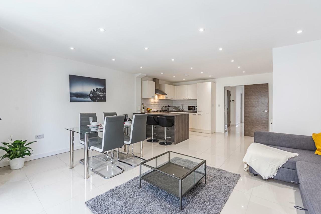 Modern Apartment Canary Wharf London Exterior photo